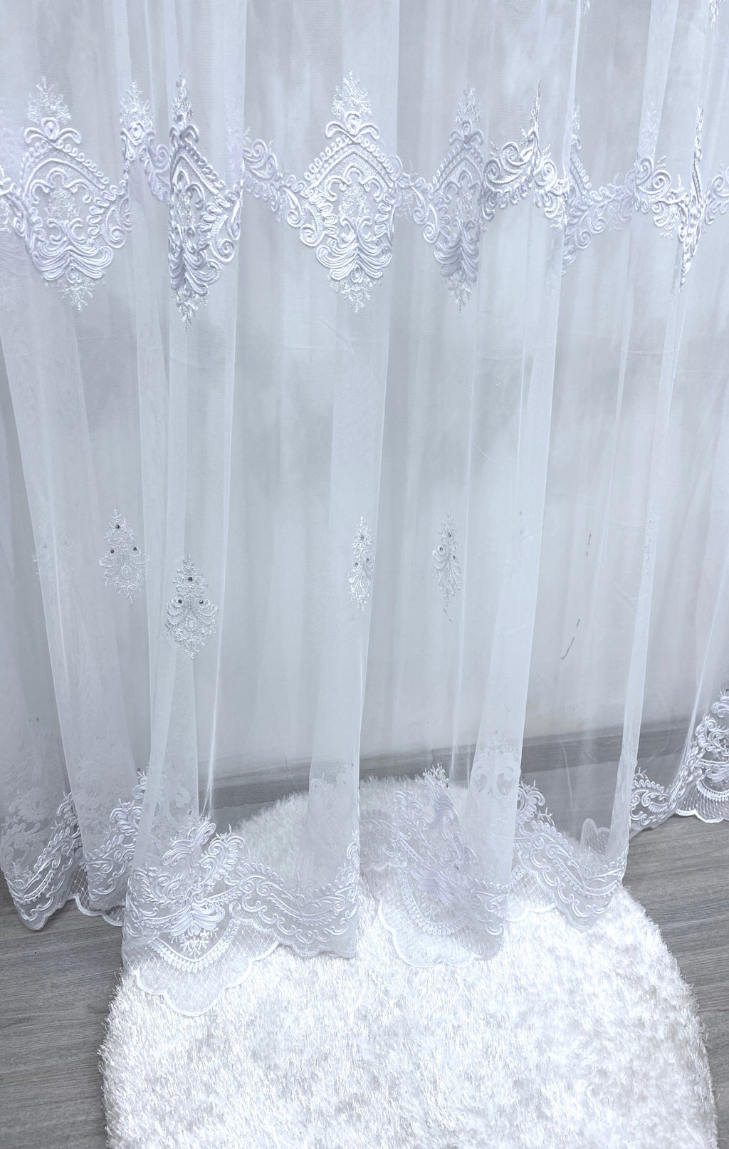 Fehér Rózsa mintás Kész Függöny 300x250 cm Huzziyas Home